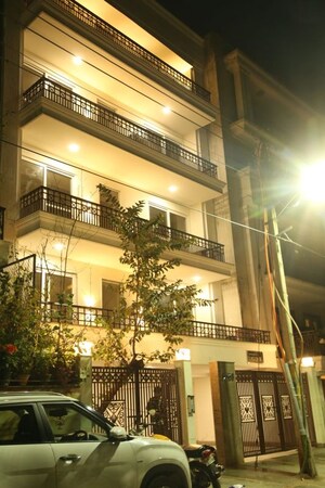 4 BHK Builder Floor – Exterior View View at Greater Kailash ii - for Rent