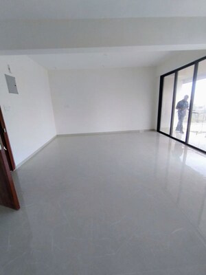 Room in 2 BHK Apartment at Om Gomati Bhuvan, Chembur – for Rent