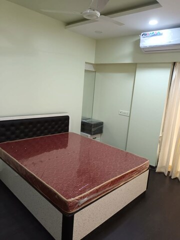 Bedroom in 3 BHK Apartment at Sindhi Society, Chembur – for Rent