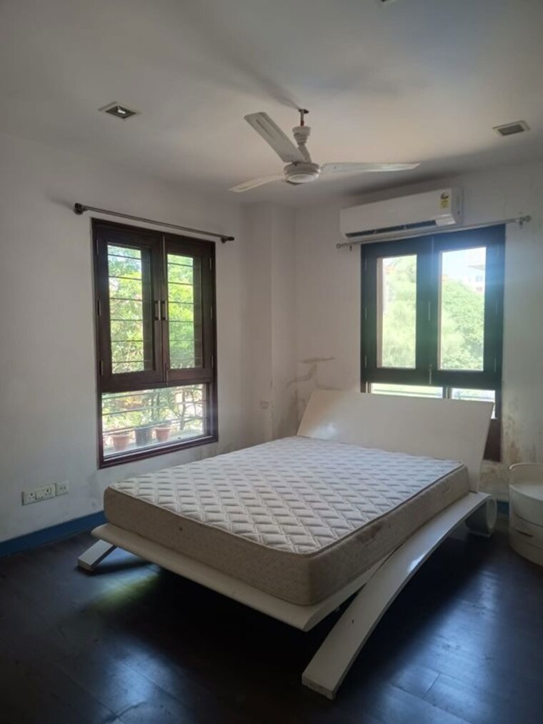 Bedroom, geetanjali enclave 4 Bedroom 2700 Sq.Ft. Builder Floor In Geetanjali Enclave Delhi 9864546