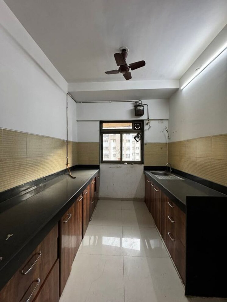 Kitchen, lodha-splendora 3 Bedroom 953 Sq.Ft. Apartment In Ghodbunder Road Thane 9864553