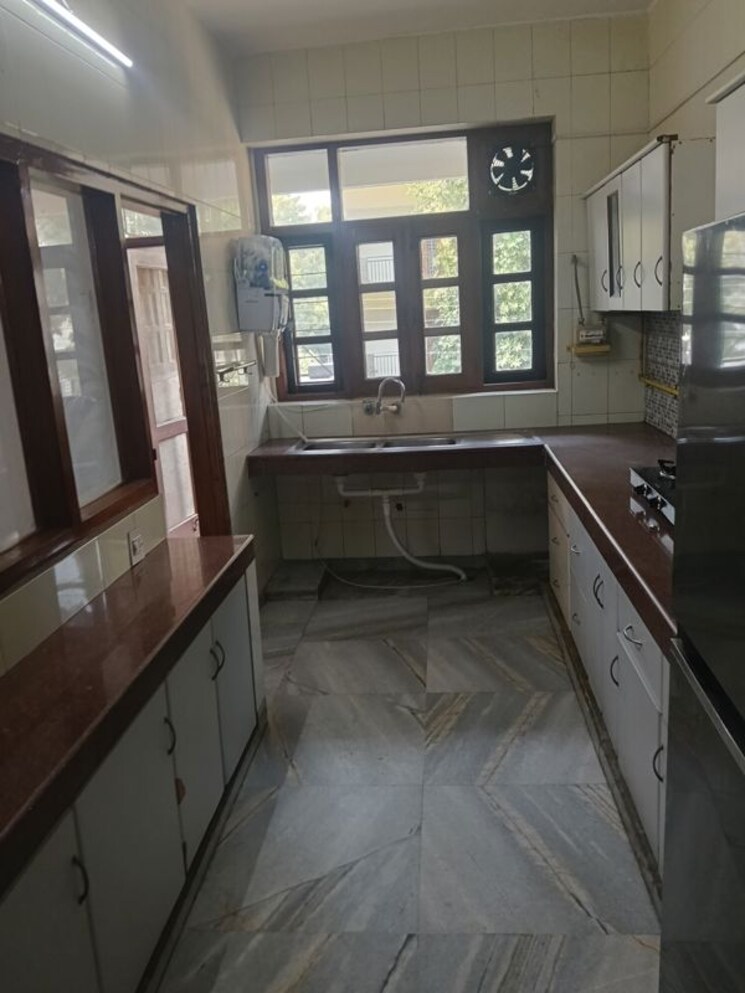 Kitchen, ansal-plaza-sector-23 3 Bedroom 2200 Sq.Ft. Builder Floor In Sector 23 Gurgaon 9864556