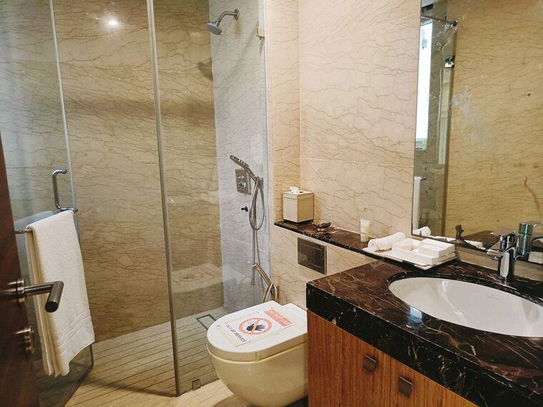 Bathroom, elite-golf-green 3.5 Bedroom 1895 Sq.Ft. Apartment In Sector 79 Noida 9864550