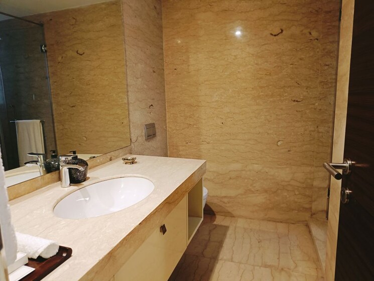 Team Area, elite-golf-green 3.5 Bedroom 1895 Sq.Ft. Apartment In Sector 79 Noida 9864550