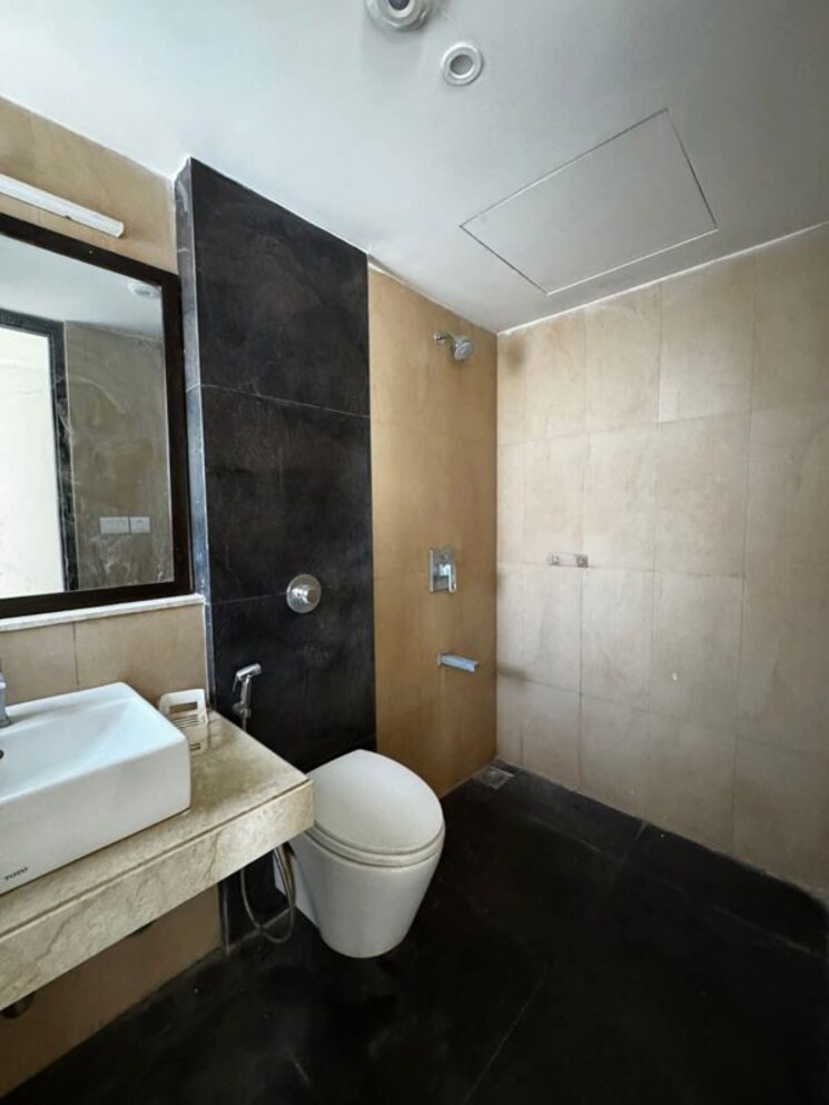 Bathroom, lodha-splendora 2 Bedroom 771 Sq.Ft. Apartment In Ghodbunder Road Thane 9864578