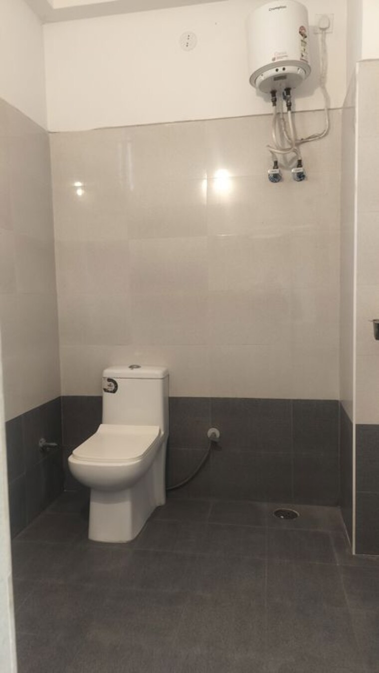 Bathroom, jubilee hills 2 Bedroom 1400 Sq.Ft. Apartment In Jubilee Hills Hyderabad 9864579