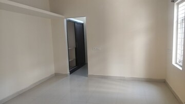 Room in 2 BHK Apartment at Jubilee Hills – for Rent