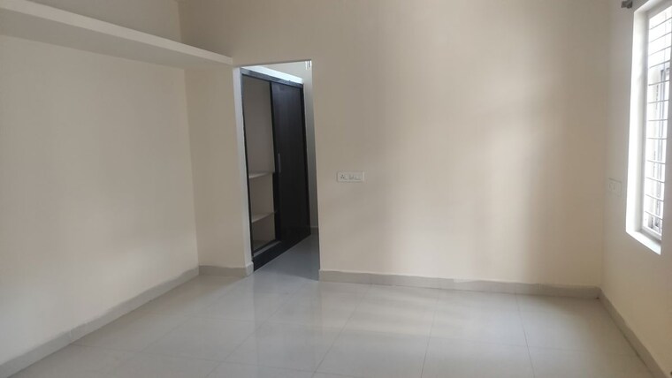 Room, jubilee hills 2 Bedroom 1400 Sq.Ft. Apartment In Jubilee Hills Hyderabad 9864579
