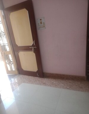 Room in 2 BHK Independent House at Aliganj – for Rent