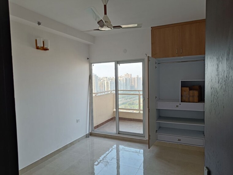 Room, elite-golf-green 3 Bedroom 1645 Sq.Ft. Apartment In Sector 79 Noida 9864580