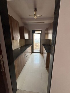 3 BHK Apartment For Sale in Lodha Splendora