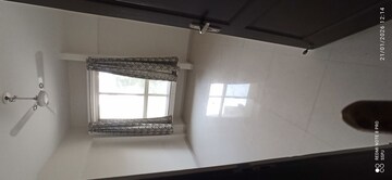 Room in 2.5 BHK Apartment at Vertical Alcinia, Mohammadwadi – for Rent