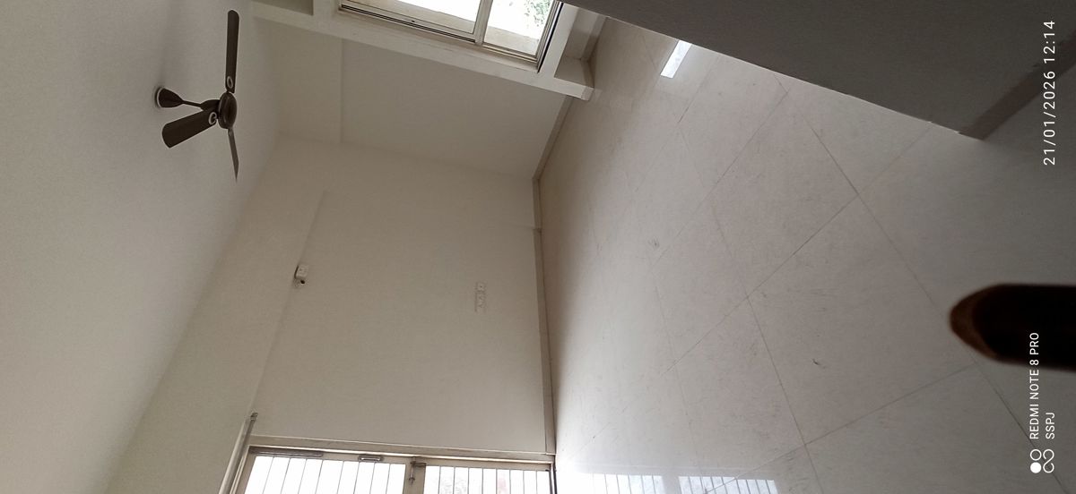 2.5 BHK + Servant Room Apartment For Rent in Vertical Alcinia