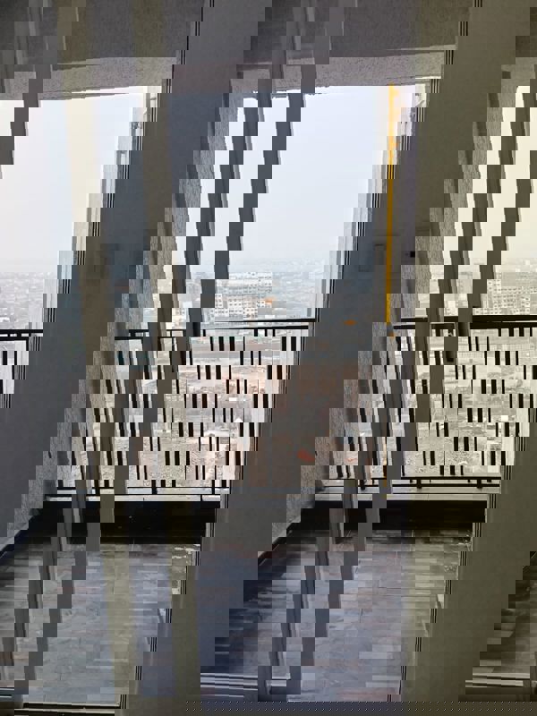 1 BHK + Extra Room Apartment For Sale in Kolte Patil Life Republic R 10