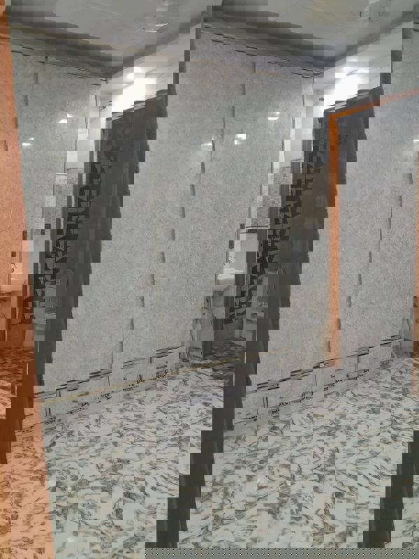 Retail Shop For Sale in Vikas Puri