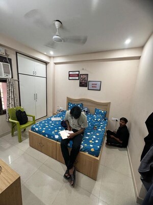 1 RK Builder Floor For Rent in Ardee Mall, Sector 52