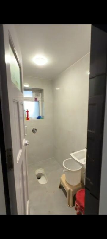 Bathroom in 3 BHK Apartment at Abdul Hussain Potia Apartment, Kamathipura – for Rent