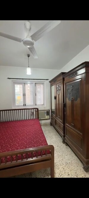Bedroom in 3 BHK Apartment at Abdul Hussain Potia Apartment, Kamathipura – for Rent