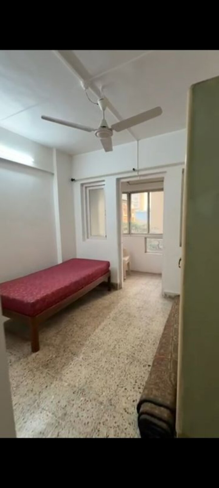 Master Bedroom, abdul-hussain-potia-apartment 3 Bedroom 750 Sq.Ft. Apartment In Kamathipura Mumbai 9864685