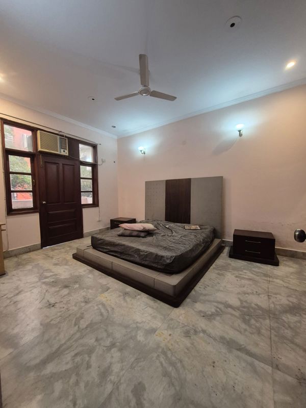3 BHK + Study Room 300 Sq.Ft. Builder Floor in Ansal Sushant Apartments