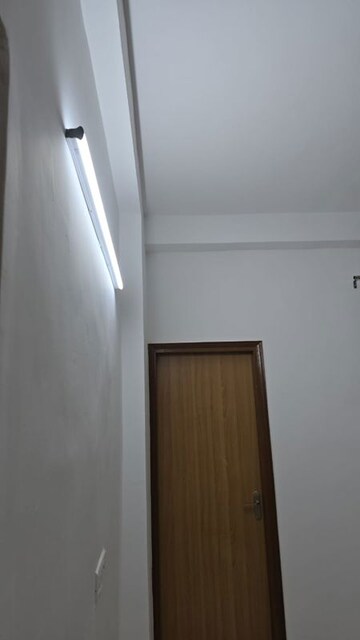 Room in 4 BHK Apartment at SS Linden, Sector 84 – for Rent