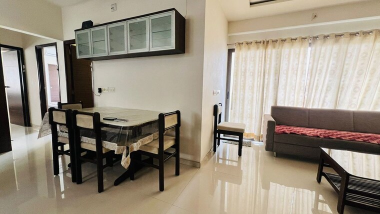 Team Area, prahlad nagar 3 Bedroom 1750 Sq.Ft. Apartment In Prahlad Nagar Ahmedabad 9864664