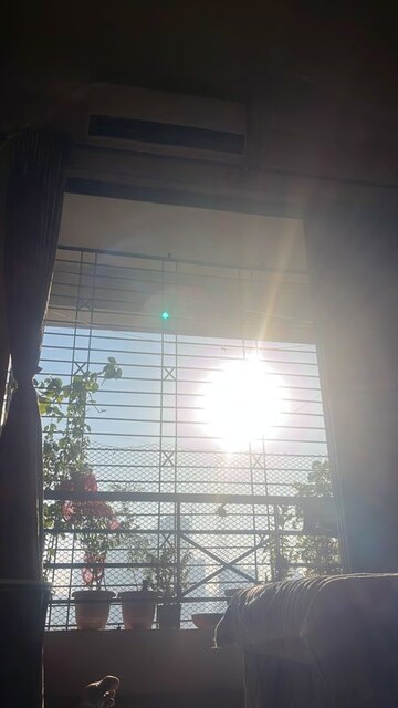 Room in 2 BHK Apartment at Tharwani Vedant Palacia, Wayle Nagar – for Sale