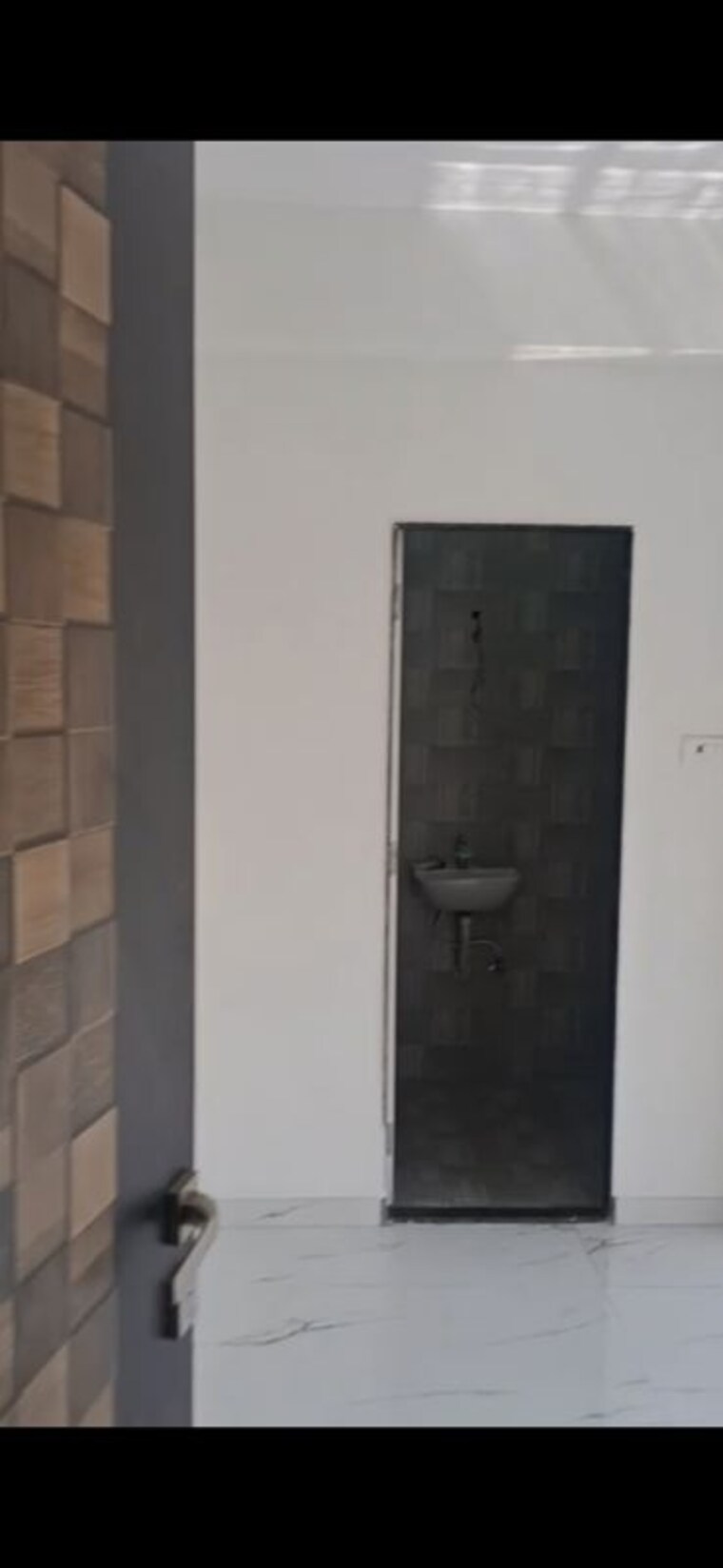 Room, malad west 2 Bedroom 560 Sq.Ft. Apartment In Malad West Mumbai 9864753