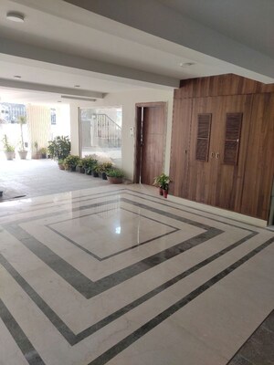 Parking in 4 BHK Builder Floor at Sector 31 – for Rent
