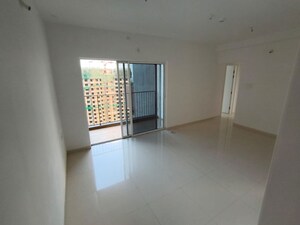 Room in 3 BHK Apartment at Godrej Boulevard, Manjari – for Rent