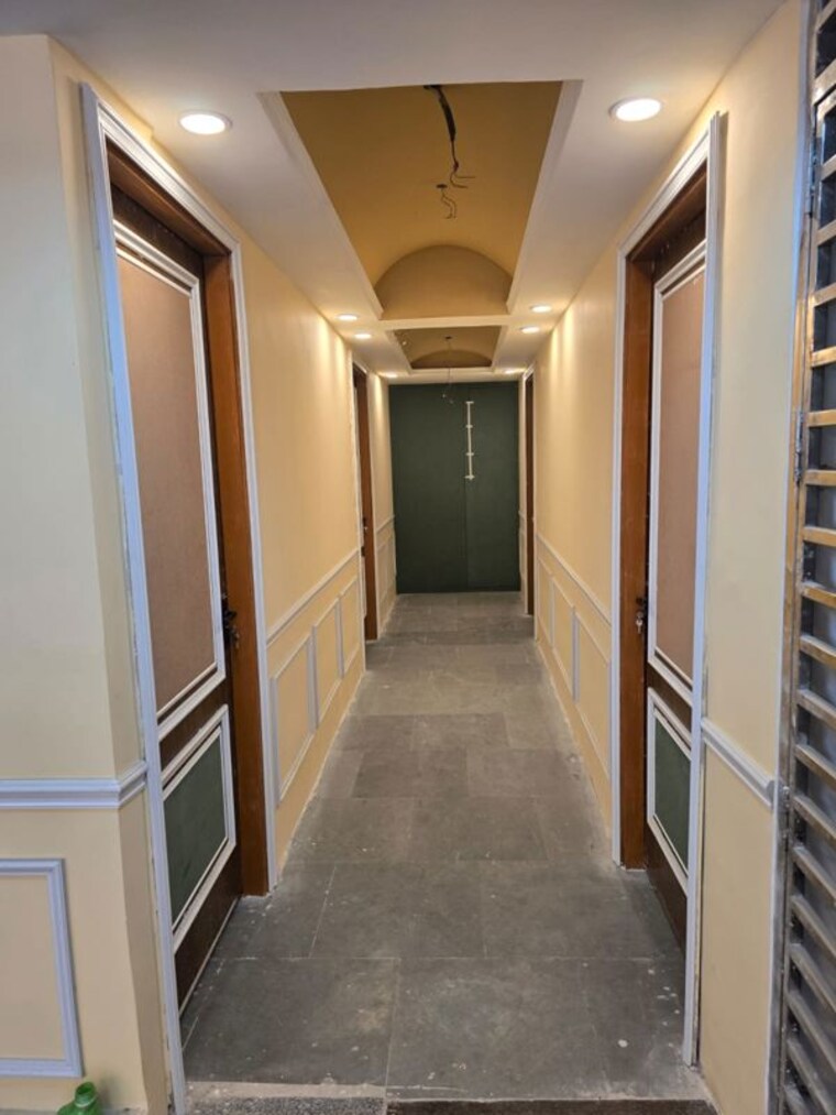 undefined, sector 73 2 Bedroom 1200 Sq.Ft. Builder Floor In Sector 73 Noida 9864771