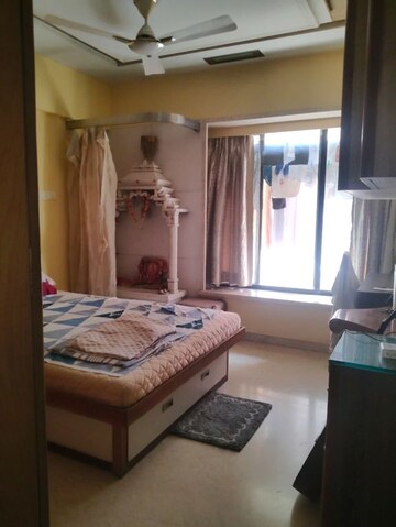 Bedroom in 3 BHK Apartment at Bholenath Aryan Anchal, Chembur – for Rent