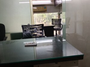   Office Space at Om Heera Panna Mall, Andheri West – for Rent