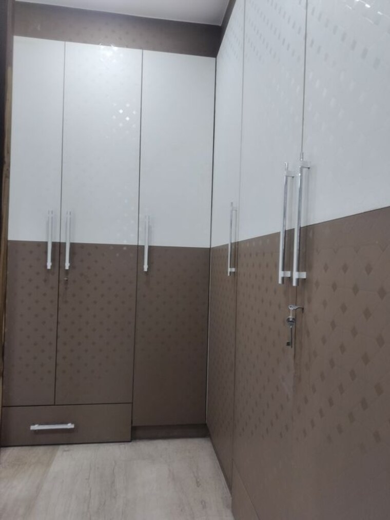 Bathroom, vasant kunj 2 Bedroom 1100 Sq.Ft. Apartment In Vasant Kunj Delhi 9864799