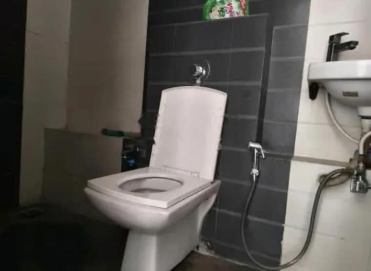 Bathroom, siddhi-highland-park 2 Bedroom 650 Sq.Ft. Apartment In Kolshet Road Thane 9864805