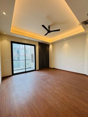 3 BHK Builder Floor For Sale in BPTP Green Oaks, Sector 70a