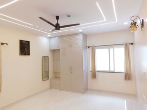 Room in 3 BHK Apartment at Prestige Beverly Hills, Kokapet – for Rent