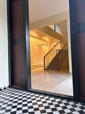 Staircase in 6+ BHK Villa at Whitefield – for Rent