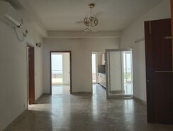 4 BHK + Servant Room Apartment For Sale in SS Linden