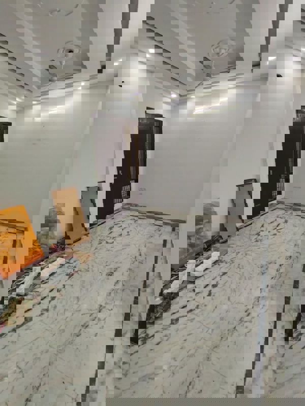 3 BHK + Pooja Room,Servant Room,Study Room,Extra Room Builder Floor For Rent in Green Fields Colony