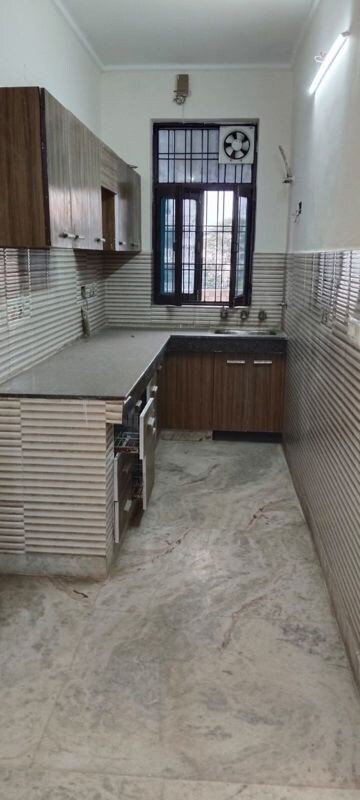 Kitchen in 3 BHK Builder Floor at Green Fields Colony – for Rent