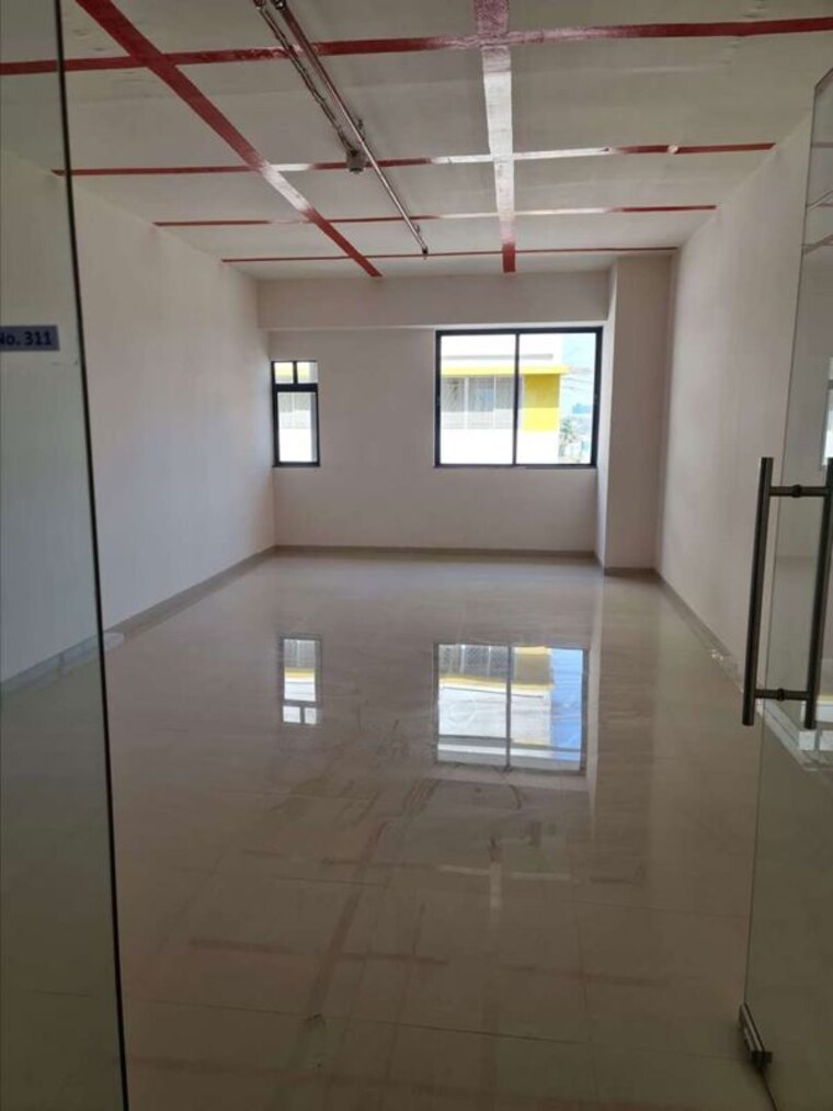 Team Area, vtp-kp-square Commercial Office Space 512 Sq.Ft. In Chinchwad Pune 9555146