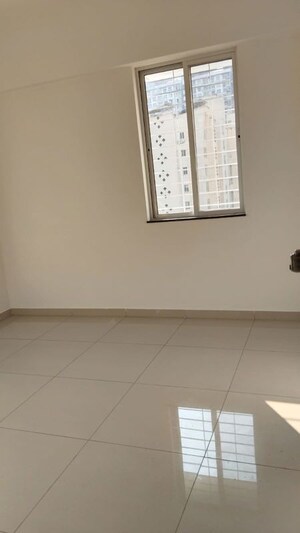 Room in 4 BHK Apartment at Rigved Uptown, Balewadi – for Rent