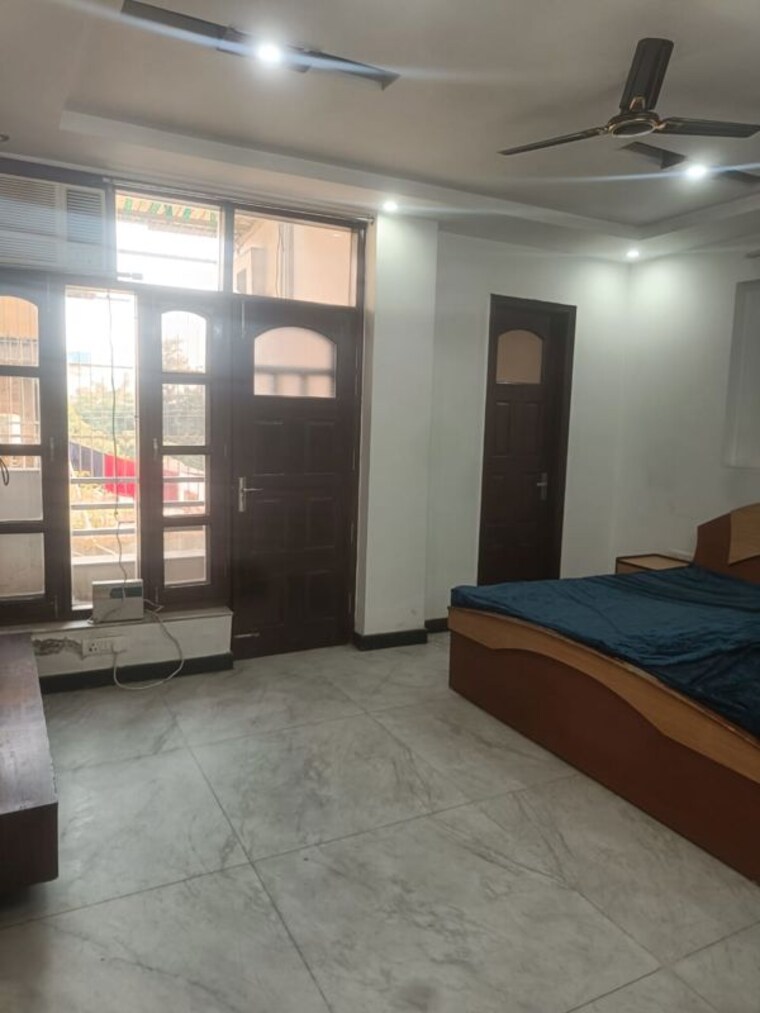Bedroom, rwa-apartments-sector-52 3 Bedroom 2000 Sq.Ft. Builder Floor In Sector 52 Noida 9856081