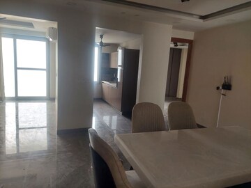 3 BHK Builder Floor For Rent in Omaxe Designer Villas Mayfield Garden, Sector 51