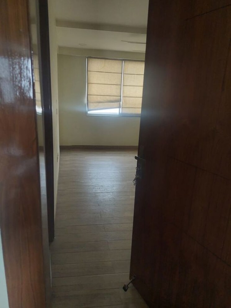 Room, omaxe-designer-villas-mayfield-garden 3 Bedroom 1800 Sq.Ft. Builder Floor In Sector 51 Gurgaon 9864950