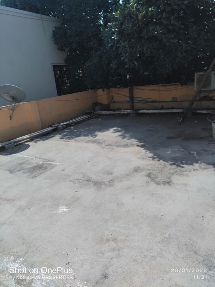 Terrace, hrbr layout 3 Bedroom 1500 Sq.Ft. Independent House In Hrbr Layout Bangalore 9864943