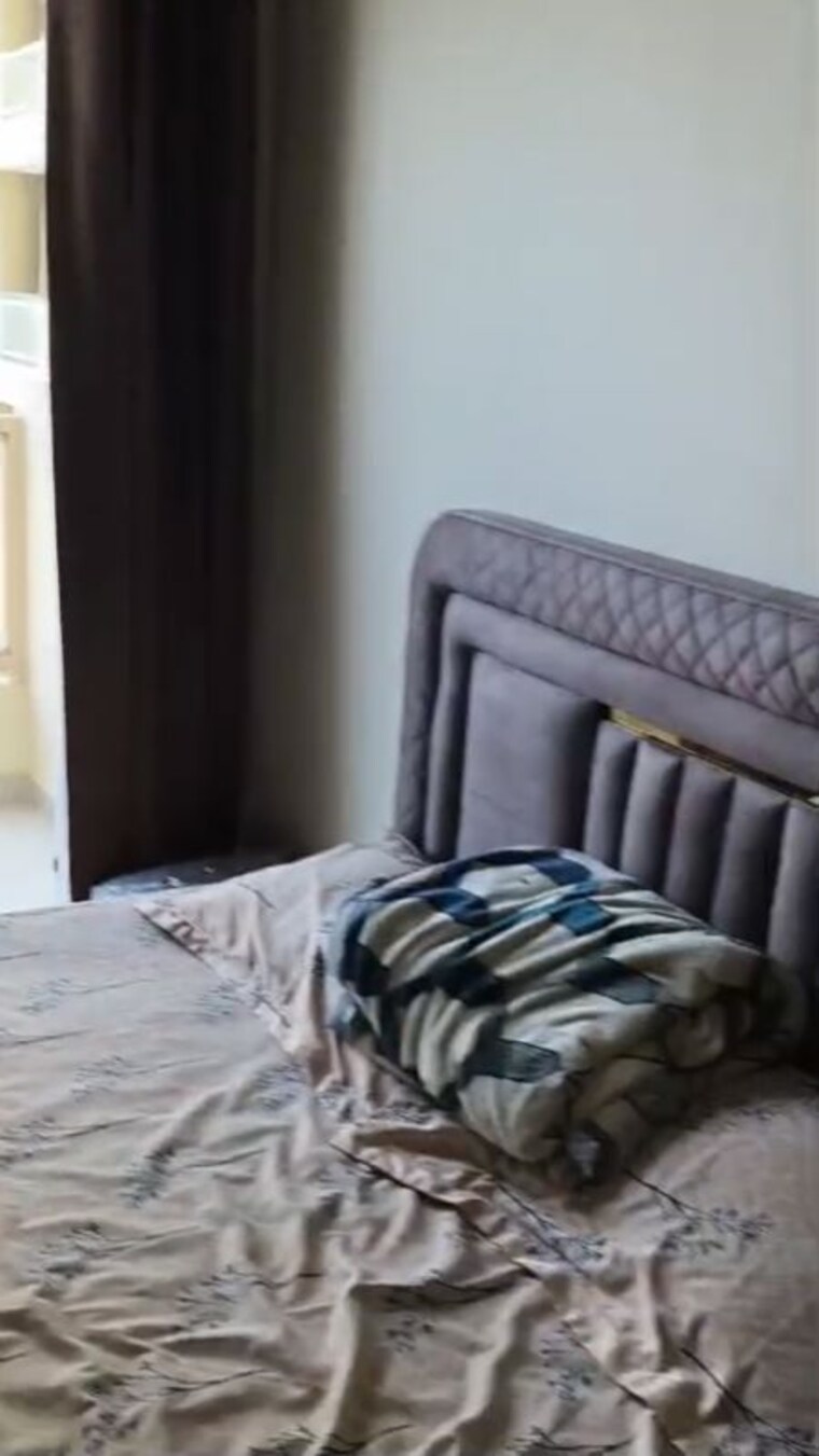 Bedroom, gaur-runway-suites Studio 460 Sq.Ft. Apartment In Gaur Yamuna City Greater Noida 9864982