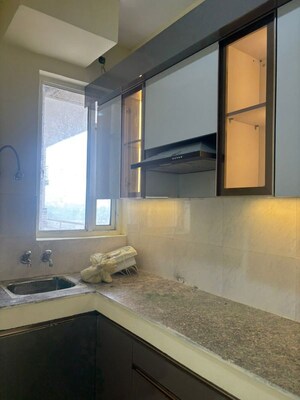 Room in 3 BHK Apartment at Pyramid Altia, Sector 70 – for Rent