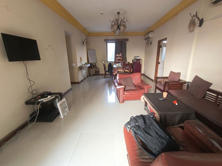 Living Room, unitech-uniworld-gardens 1 RK 300 Sq.Ft. Apartment In Sector 47 Gurgaon 9865012